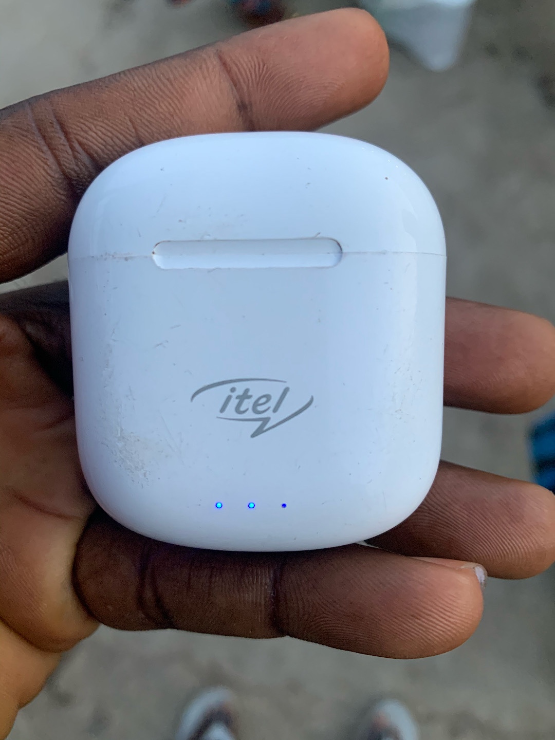 Itw discount 11 airpods