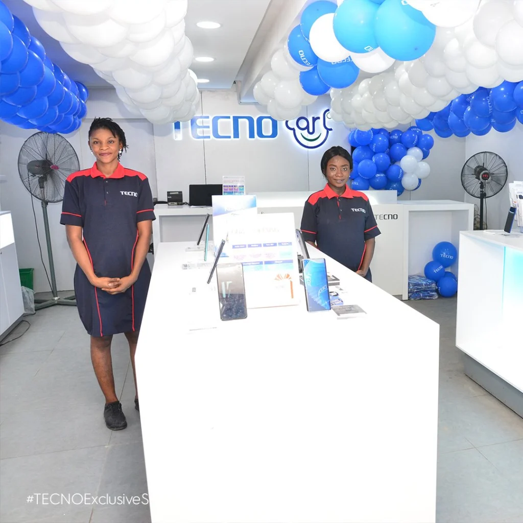 TECNO exclusive store opening
