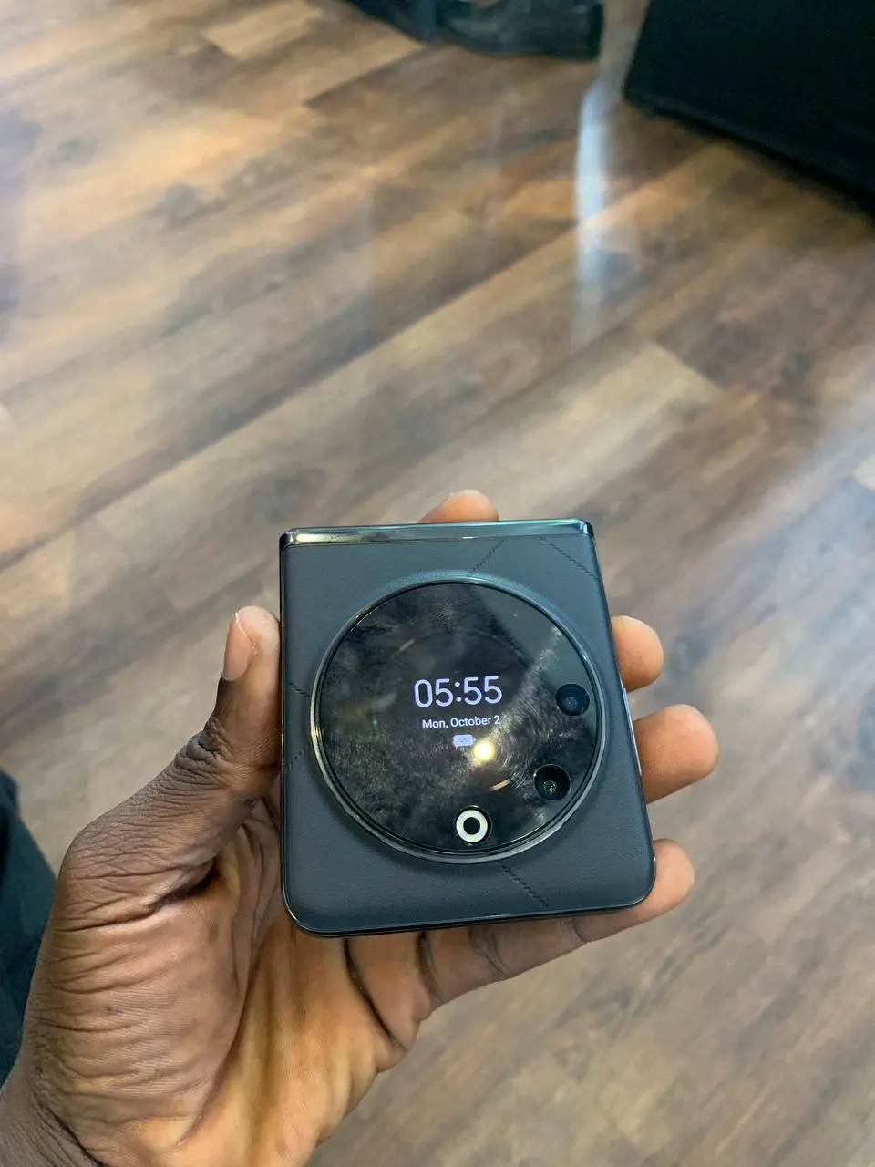 Phantom V Flip 5G