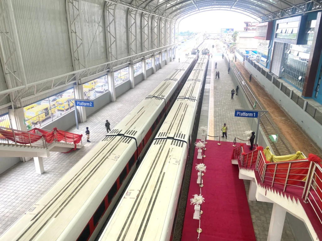 Lagos Red Rail Line daily trips